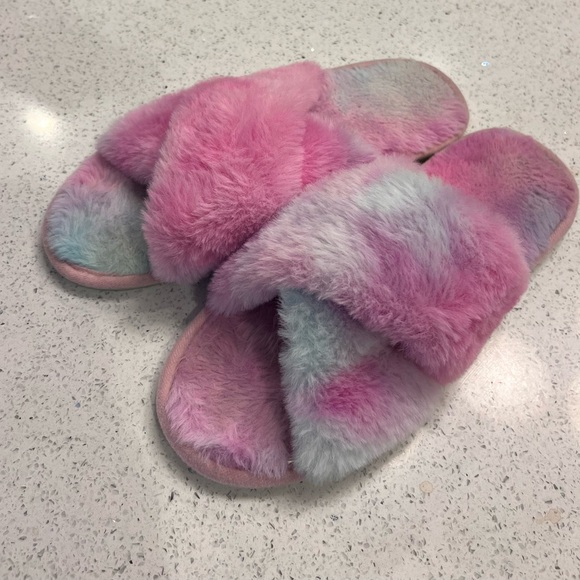 Pink Fluffy Slippers - Picture 2 of 5